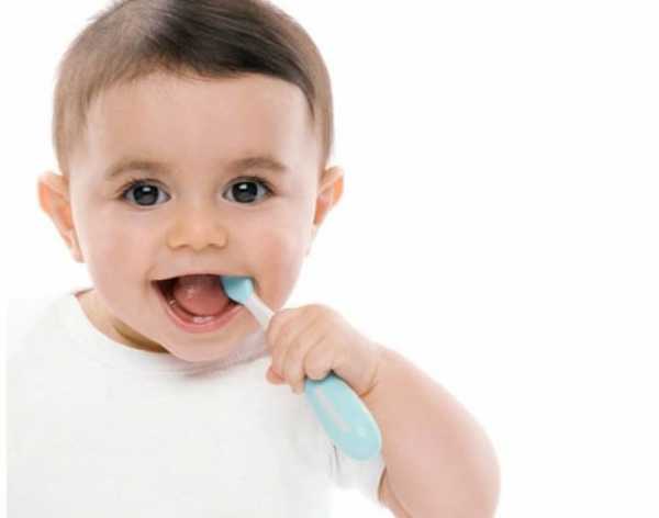 Как чистить зубы ребенку до года зубной пастой